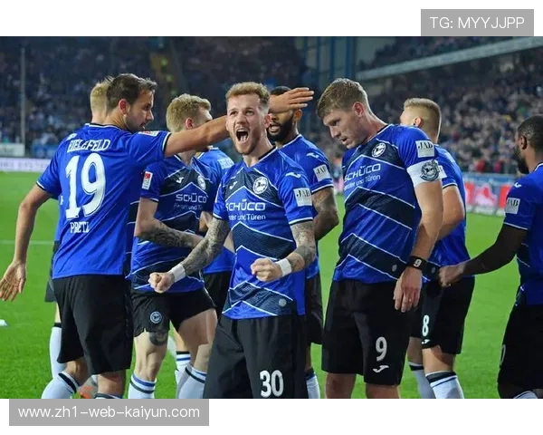 利兹联密集防守反击奏效 客场两度扳平切尔西展现战术纪律